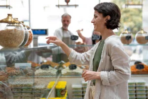 les tendances du commerce de proximite adaptation et innovation face a la concurrence en ligne